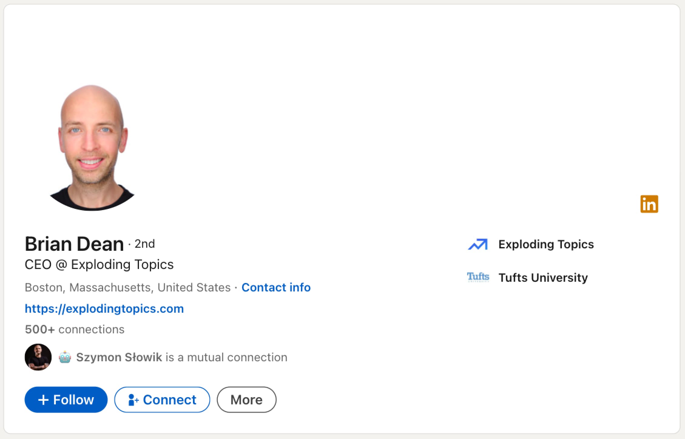 En partageant régulièrement du contenu pédagogique sur le SEO, il est devenu une marque à lui seul et a construit une communauté importante.
