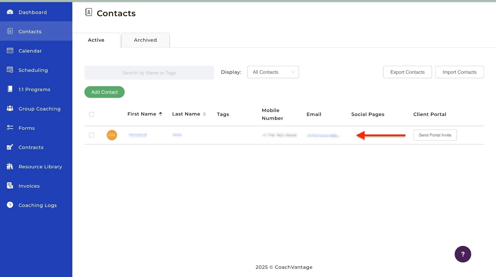 Liste de contacts avec l'option d'envoi d'une invitation au portail