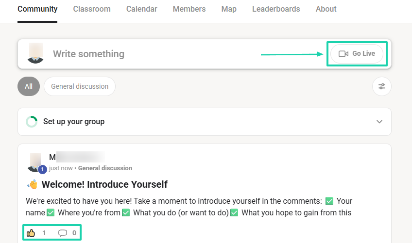 community feature on learnworlds alternative